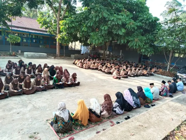 Baca Yasin Tiap Jumat, Bangun Jiwa Yang Sehat
