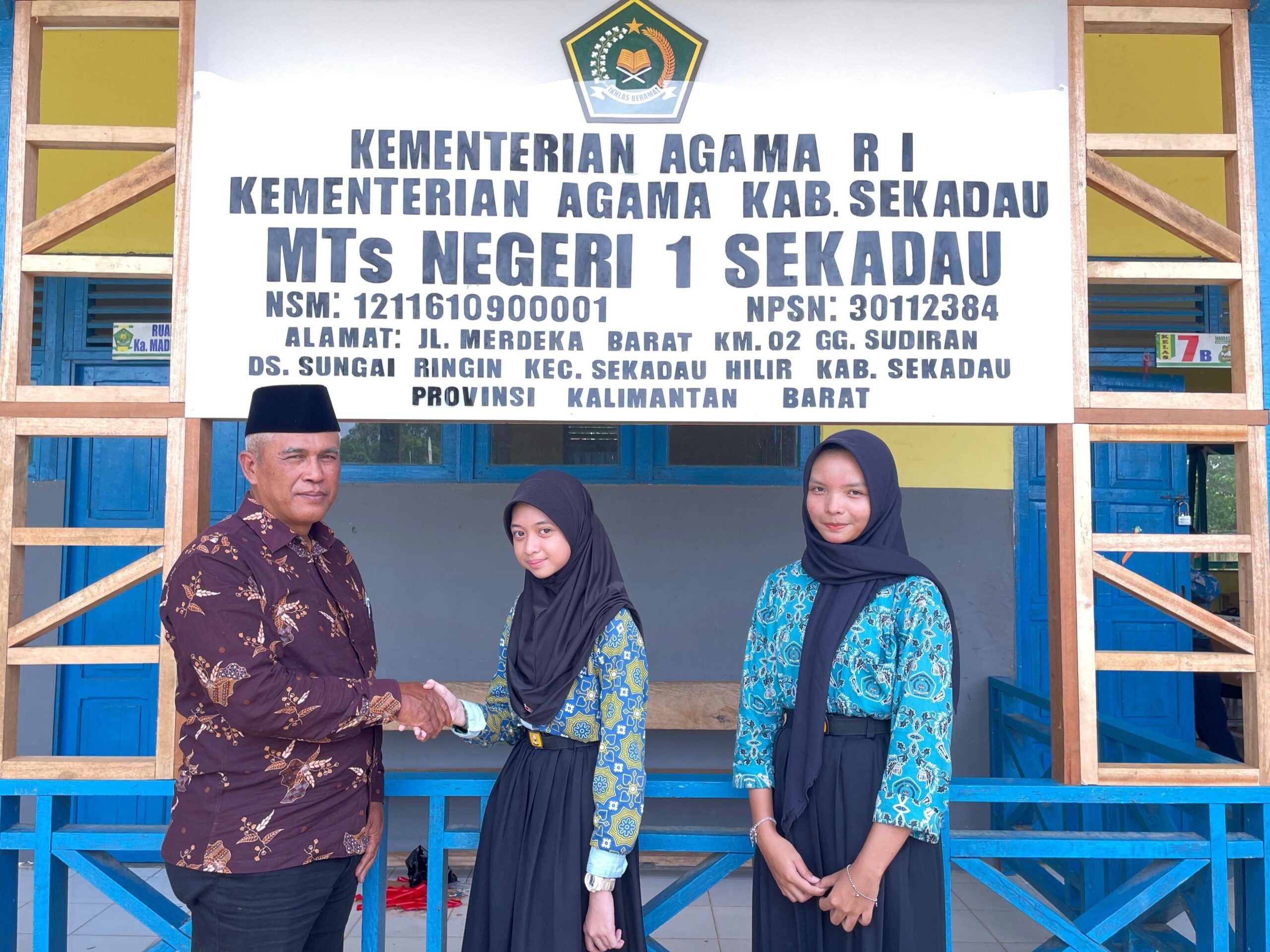 Prestasi Dua Siswi Lolos OMI Tingkat Provinsi