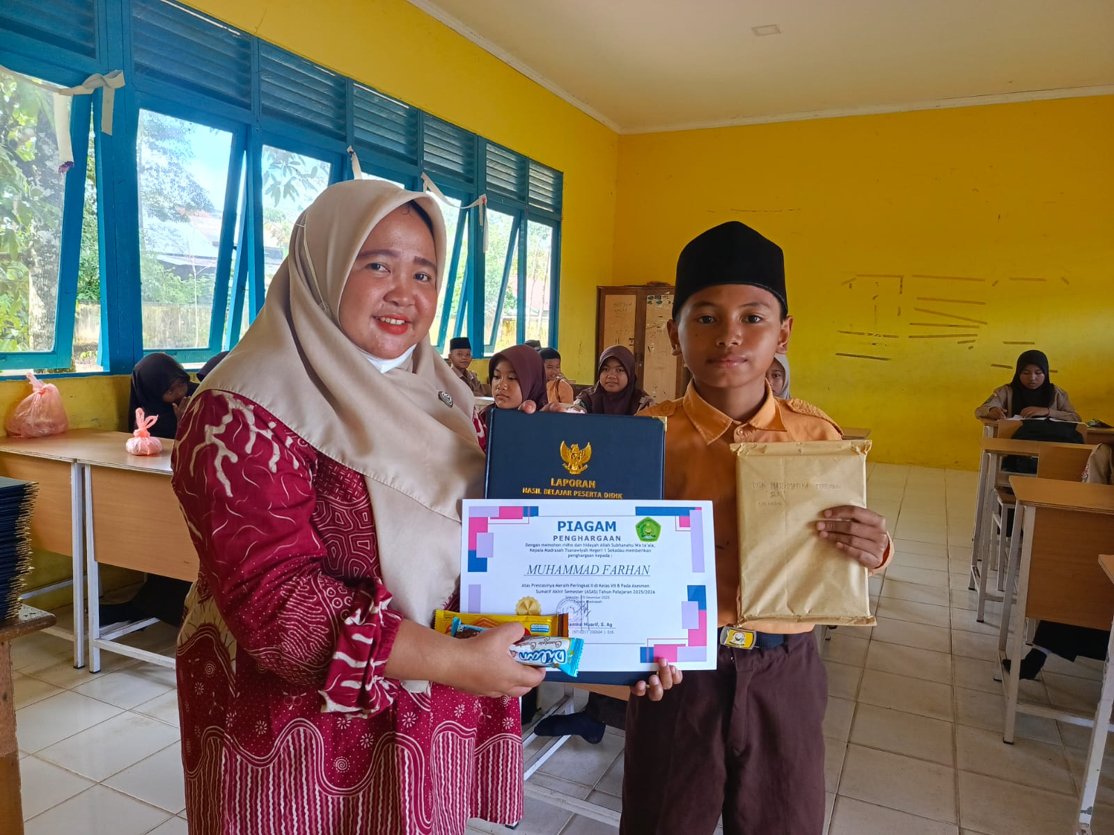 Gelar Pembagian Rapor Semester Ganjil 2025/2026